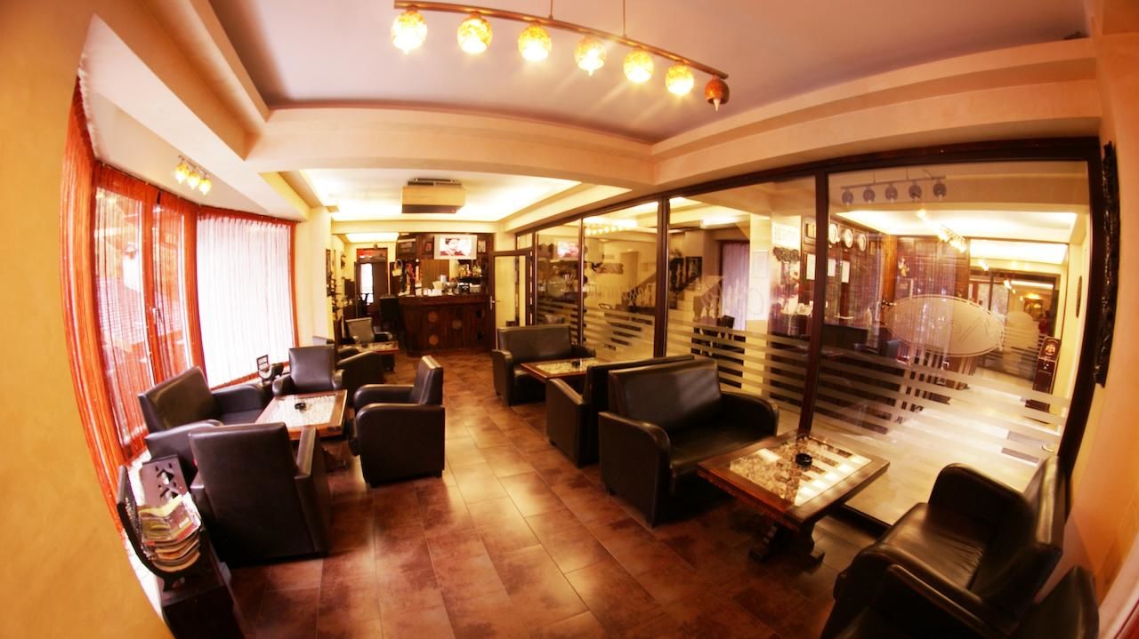 Отели типа «постель и завтрак» Pension Montien Events & Society Resort Предял-19