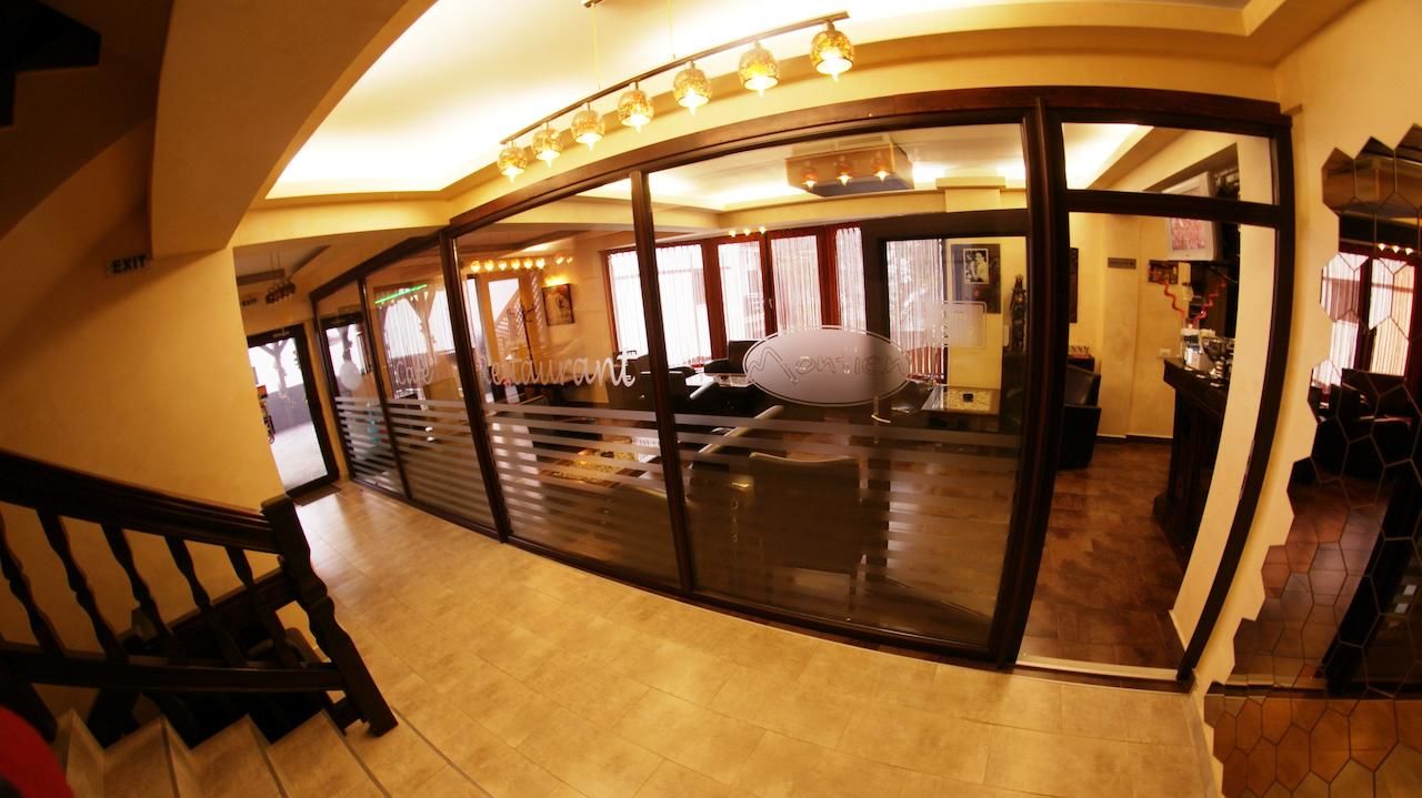 Отели типа «постель и завтрак» Pension Montien Events & Society Resort Предял-21