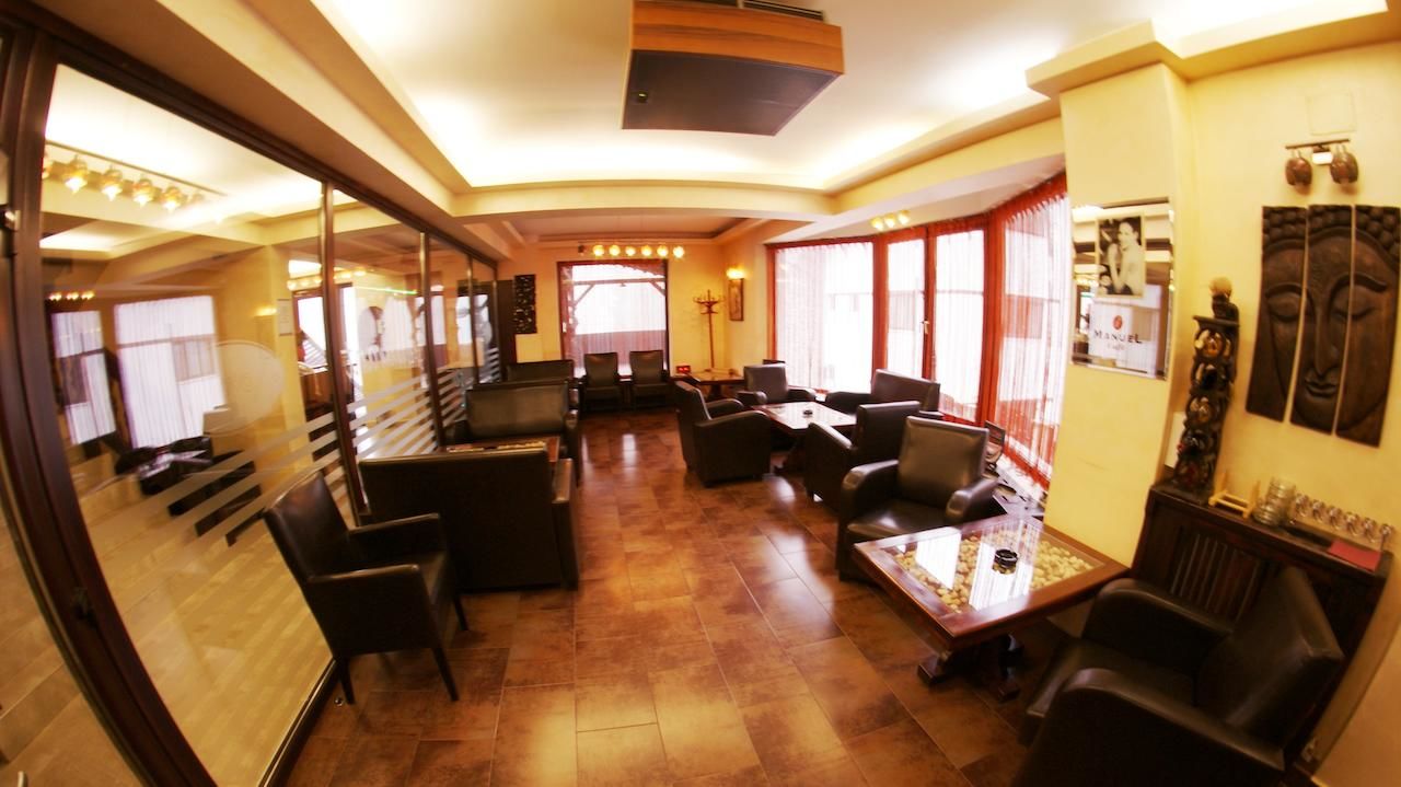 Отели типа «постель и завтрак» Pension Montien Events & Society Resort Предял-5